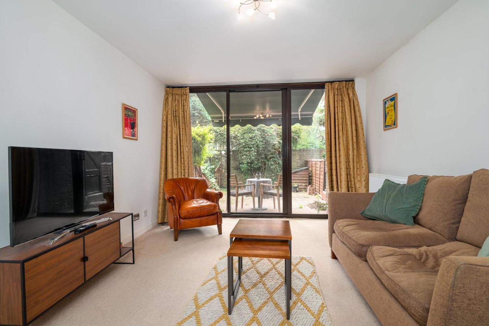 Guestready - Lovely Duplex With Patio In Southbank Appartement Londen Buitenkant foto